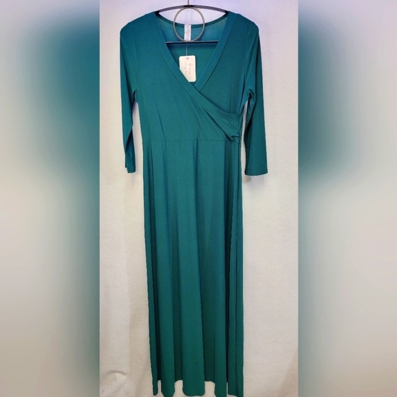 Sexy Mama Maternity Dresses & Skirts - Sexy Mama Maternity Long Sleeve Faux Wrap Green Maternity Dress Size 3 (8-12)